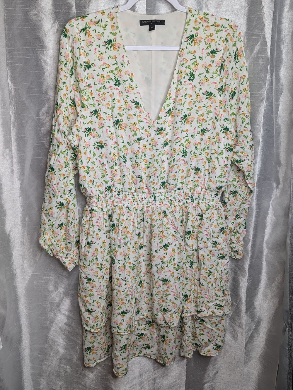 Banana Republic Women's Cottagecore, boho chic, romantic,  Mini Dress Smocked XL